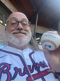 There is nothing more Classic than spending time with Family at a baseball  game. Tonight, the @braves asked me to throw out the first pitch. What an  honor to be