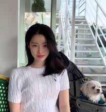 승리 씨가 사내이사로 재직해 '승리 클럽'으로 유명했던 곳이, 최근 손님 폭행과 마약, 성폭행 혐의 등으로 경찰 조사를 받고 있는 와중에, 승리 씨의 연예계 활동이 적절한 지를 놓고 논란이 일고 있습니다. ìŠ¹ë¦¬ ì—´ì• ì„¤ ìœ í˜œì› ê·¼í™© ì²­ìˆœç¾Ž í­ë°œ ìŠ¤íƒ€íˆ¬ë°ì´