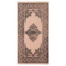 sfeervol katoenen vloerkleed met verweerd oosters dessin kleur roze afmeting 60x120 cm bxl vloerkleed vloer kwantum verwe vloerkleed vloeren kleuren