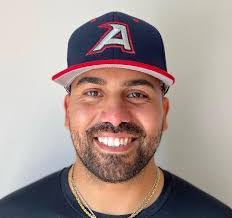 Travis Ratliff's Instagram, Twitter & Facebook