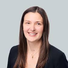 Chelsea Thom's Instagram, Twitter & Facebook