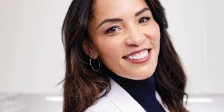 Merrin Jones's Instagram, Twitter & Facebook