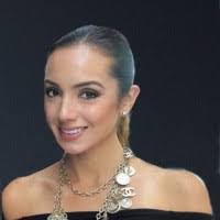 Nicole Maser's Instagram, Twitter & Facebook