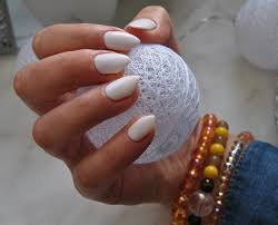 Modny Manicure Zelowy Na Wiosne Jaka Kolorystyke Wybrac Dom Mody