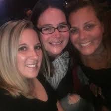 Leanne Mathews's Instagram, Twitter & Facebook