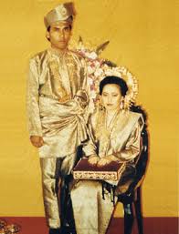 Kain songket itu tidak dapat dipastikan dengan tepat, namun dan asal usul. 43 Sejarah Baju Kurung Melayu Inspirasi Untuk Anda