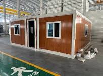 China Prefab Mobile Customized Layout Folding 20Ft 40Ft Portable Modular  Modern Foldable Expandable Container House