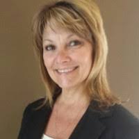 Tina Rettig's Instagram, Twitter & Facebook