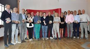 Abrir cuenta banca en línea. La Patrimonium Cup Di Golf Della Banca Cr Asti Il Torneo Di Golf Patrimonium Cup Della Banca Cr Asti La Stampa