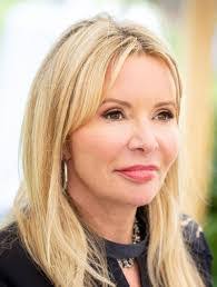 Tracey Bolton's Instagram, Twitter & Facebook