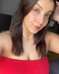 Nayara (@nay.johnson) • Instagram photos and videos