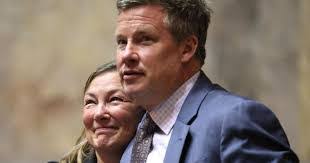 Rosanne Dickerson's Instagram, Twitter & Facebook