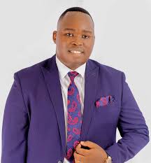 Gospel star Thinah Zungu survives car CRASH! | Daily Sun