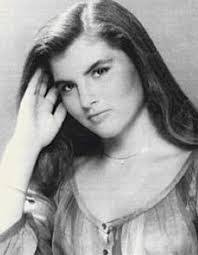 Janelle Cruz's Instagram, Twitter & Facebook