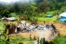 Pembakaran terbuka di kawasan perumahan taman sri muda aduan rakyat online. Kkb Papua Kembali Teror Warga Bakar Rumah Kepala Suku Dan Fasilitas Pendidikan Fajar
