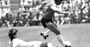 Hablamos con carlos comadreja ferreyra julio en suardi es teatro. Maradona En 15 Frases Inolvidables