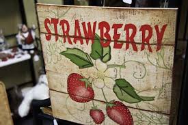See more ideas about strawberry, strawberry kitchen, strawberry decorations. 49 Strawberry Wallpaper For The Kitchen On Wallpapersafari
