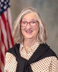 Barbara Hockett's Instagram, Twitter & Facebook