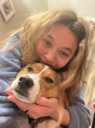 I thought I'd put together some of my favourite photos of Winston. And this  is only half of the photos of Winston with different things in his mouth  ￼💙🇨🇦💙