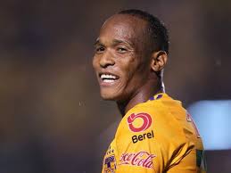 Luis Quiñones: Pelea con sus compañeros y pide aumento