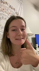 #stitch with @phoebeonthemoon excuse my breathing I have asthma lmao  #mileycyrus #liamhemsworth #flowers #wreckingball #hannahmontana  #thehungergames