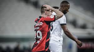 No primeiro confronto os atletas receberam mensagens de apoio da nação alvinegra através da redes sociais. Athletico Pr 0 X 0 Ceara Campeonato Brasileiro Rodada 14 Tempo Real Globo Esporte