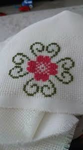Pinterest Ten Alinti Kanavice Carpiisi Sablon Havlu Cross Stitch Flowers Cross Stitch Designs Cross Stitch Collection