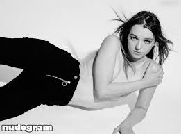 Amazon Hanna  Esme Creed-Miles  esme_creedmiles Гола изтичане OnlyFans  снимка 20 - Nudogram v2.1