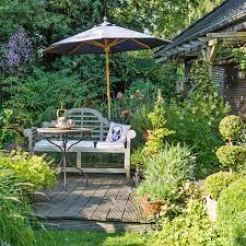 Die gärten auf einen blick. Landhausgarten Tipps Zum Anlegen Und Gestalten Mein Schoner Garten