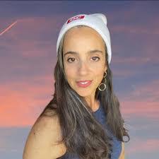 Avery Sheehan's Instagram, Twitter & Facebook