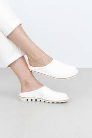 Learn the value of 40000 japanese yens (jpy) in united states dollars (usd) today, currency exchange rate change for the week, for the year. Half Yen F Trippen Shoes Exceptional Design And Quality From Germany