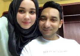 Lawaking episod kereta zizan kena tarik. Kereta Inilah Jadi Punca Hubungan Zizan Razak Emma Maembong Putus Oh Media