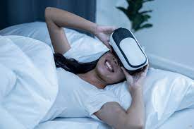 HMDを装着してVR空間で寝ることの魅力--「VR睡眠」の世界 - CNET Japan