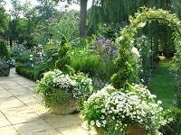 Компания в области ландшафтного дизайна. Greenscape Gardens In Keymer West Sussex Bn6 8qq