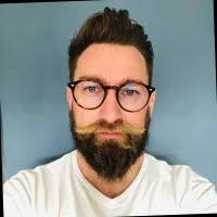 Alex Livesey's Instagram, Twitter & Facebook