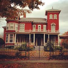 Stephen King S House In Bangor Maine Photo By Elvirabates Stephen King House Mansions Kings Home