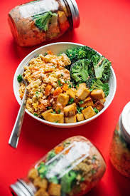 Vegetarian Stir Fry Meal Prep W Cauliflour Fried Rice Live Eat Learn Recipe Low Carb Vegetarian Recipes Vegetarian Stir Fry Vegetarian Recipes