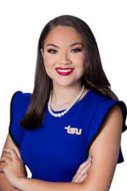 Mariah Rhodes's Instagram, Twitter & Facebook