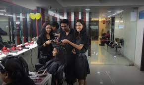 Brag hair salon renton wa. Kapil S Academy Of Hair And Beauty Mumbai Courses Fees Placements Ranking Admission 2021