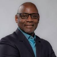 80+ perfiles de «Abraham»