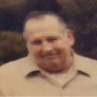 Ernest Kearns's Instagram, Twitter & Facebook