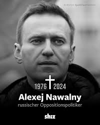 Kremlgegner Alexej Nawalny ist in der Haft gestorben. Das teilte die  russische Gefängnisbehörde FSIN am Freitag mit. Er soll demnach nach einem  Spaziergang zusammengebrochen sein. Weitere Updates unter shz.de/46476991.