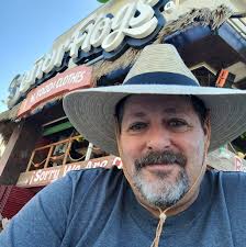 So this is how we're going to start the holiday?? 🚚📋POP QUIZ TIME!!!!  📋😬 What has a 53 foot trailer, is towed by a big rig, and *attempts to  cross the one-lane