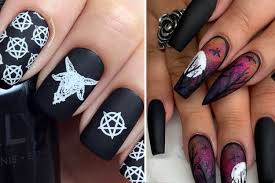 Check out these spooky ideas for halloween nails to get your scare on! 23 Black Halloween Nail Ideas To Try Next Let S Eat Cake