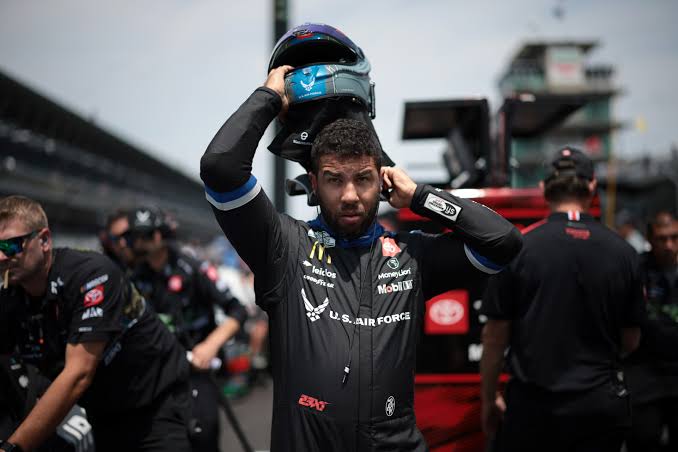 Column: Bubba Wallace has harsher critics than most NASCAR drivers. The  reason is obvious. – The Virginian-Pilot