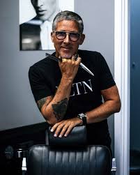 You need to pick a hairstyle that not only compliments your face, but is realistic and works with the kind of hair you have. Expert Advice The Trends For Longer Men S Hair In Summer 21