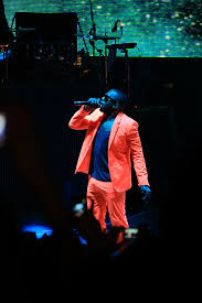 And i know i did damage, 'cause the look in your eyes is killing me, i guess you've got another advantage 'cause you could blame me for everything. Runaway Kanye West Song Wikiwand