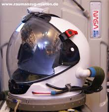 Pin Auf Space Helmet