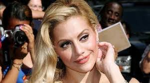 Claire Beardsley's Instagram, Twitter & Facebook