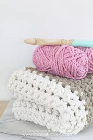 Charlotte free crochet blanket pattern. How To Easily Crochet A Super Thick Chunky Blanket Pattern Optional